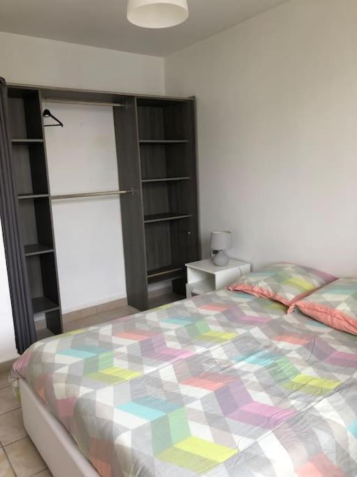 Appartement Balcon, Place De Parking, Centre Ville Valence  Kültér fotó