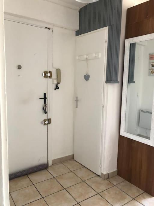 Appartement Balcon, Place De Parking, Centre Ville Valence  Kültér fotó