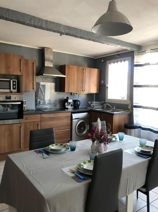 Appartement Balcon, Place De Parking, Centre Ville Valence  Kültér fotó
