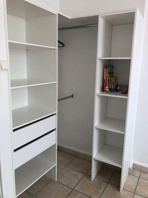 Appartement Balcon, Place De Parking, Centre Ville Valence  Kültér fotó